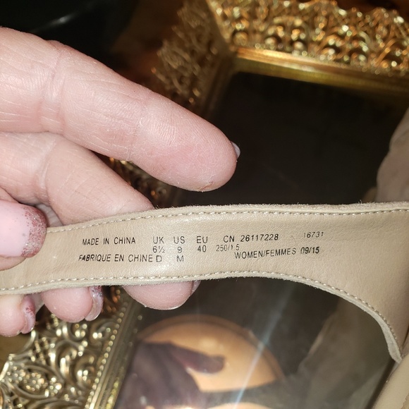 Clark Artisan Wedges EUC - Picture 4 of 7